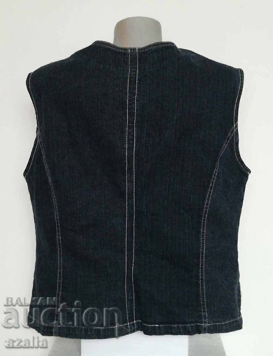 Denim bodice, 98% cotton with price 10.00 BGN | € 5.11 Denim bodice, 98% cotton with price 10.00 BGN | € 5.11