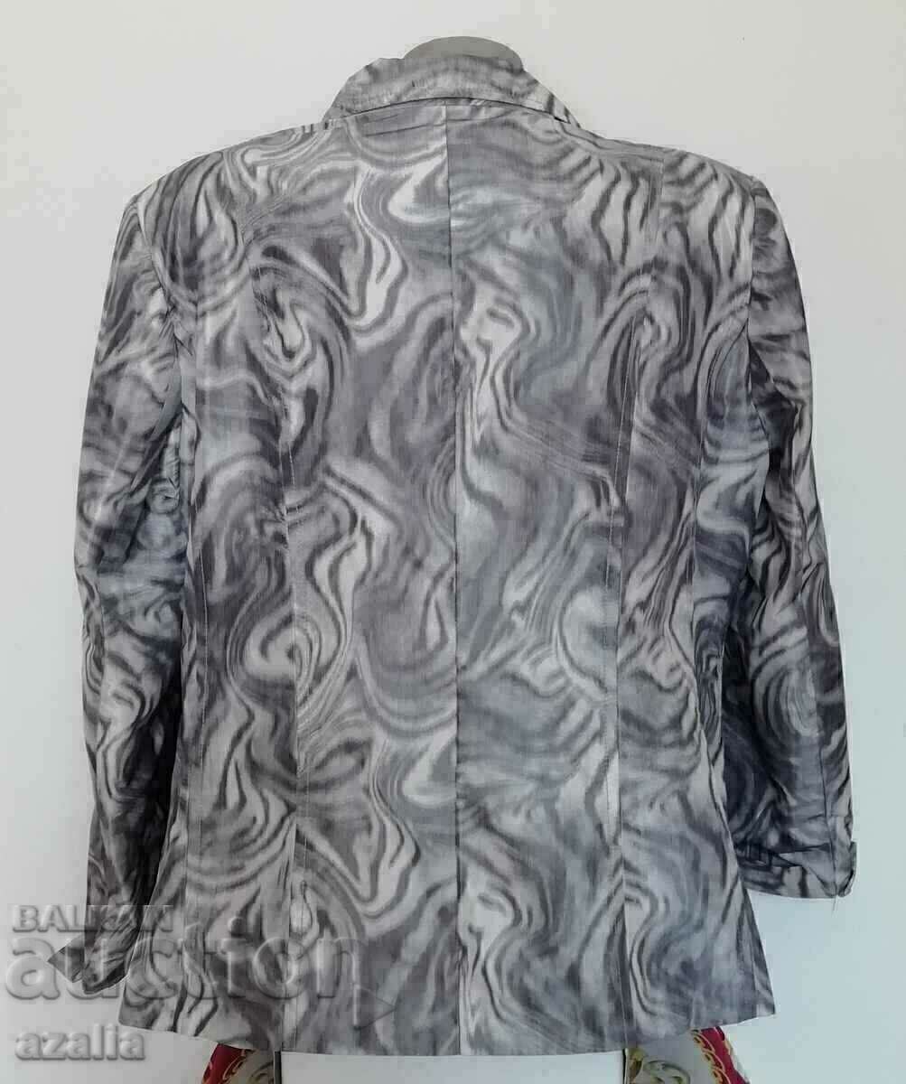 Women's jacket in gray and white with price 16.00 BGN | € 8.18 Women's jacket in gray and white with price 16.00 BGN | € 8.18