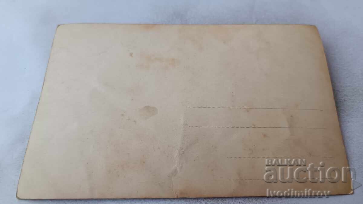 Снимка Двама мъже с ретро велосипеди с цена 3.45 лв. | € 1.76