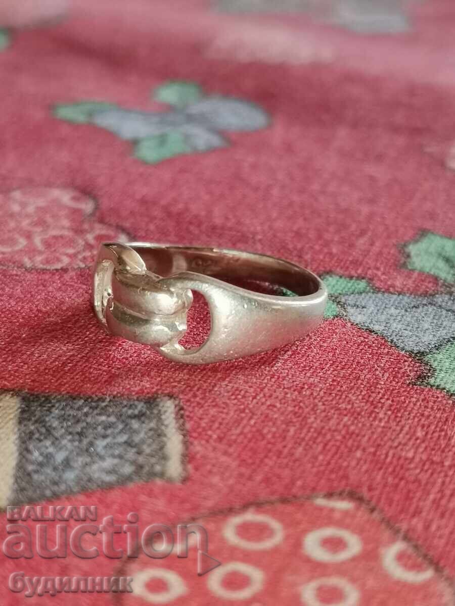 Сребърен пръстен. 15,8мм. Пускам над 100 Аукциона. Разгледай с цена 18.99 лв. | € 9.71