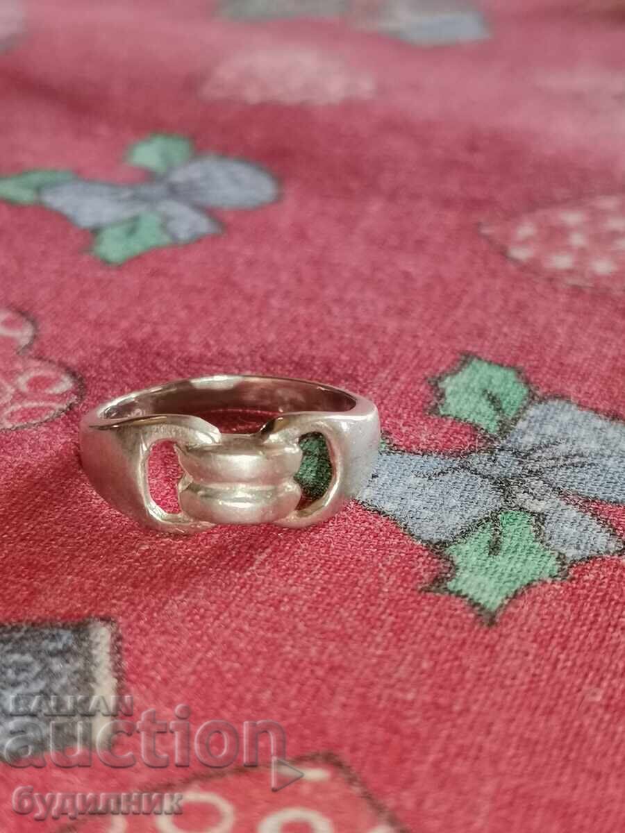 Сребърен пръстен. 15,8мм. Пускам над 100 Аукциона. Разгледай