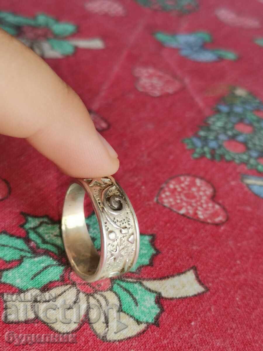 Silver ring. 17.2mm. I'm launching over 100 auctions. Check them out - 5 Silver ring. 17.2mm. I'm launching over 100 auctions. Check them out - 5