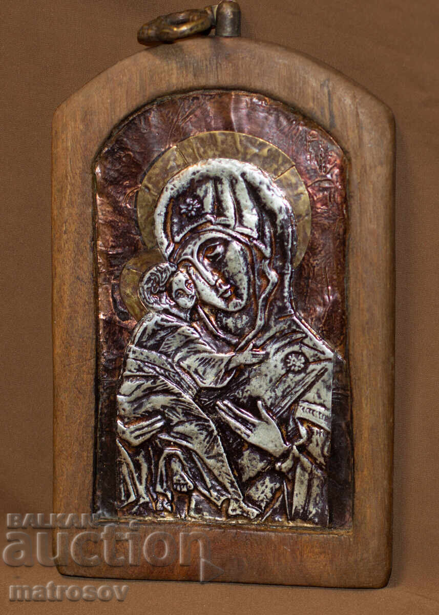 Ръчно изработена медна икона,  Богородица с Младенеца с цена 150.00 лв. | € 76.69