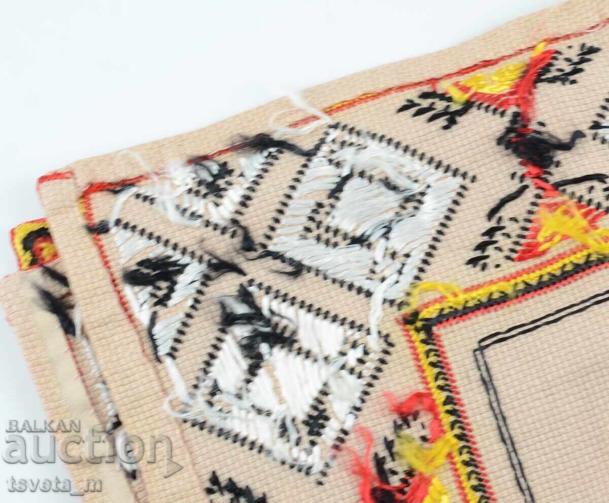 Delivery of Hand-embroidered square with Bulgarian folk embroidery Delivery of Hand-embroidered square with Bulgarian folk embroidery