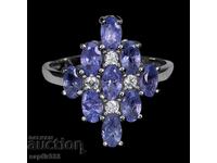 LUXURIOUS ELEGANT RING WITH NATURAL TANZANITES