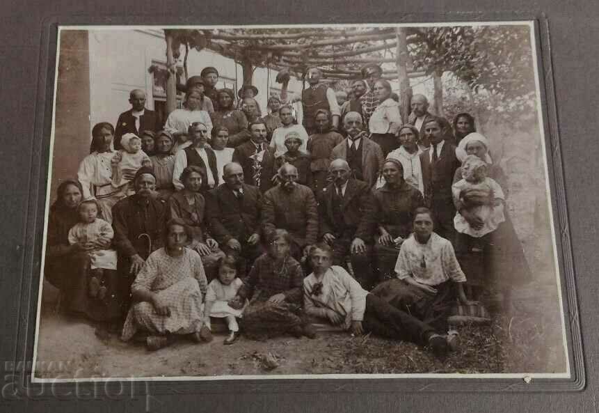 Auction .KINGDOM OF BULGARIA OLD GROUP PHOTO PHOTO CARDBOARD Auction .KINGDOM OF BULGARIA OLD GROUP PHOTO PHOTO CARDBOARD