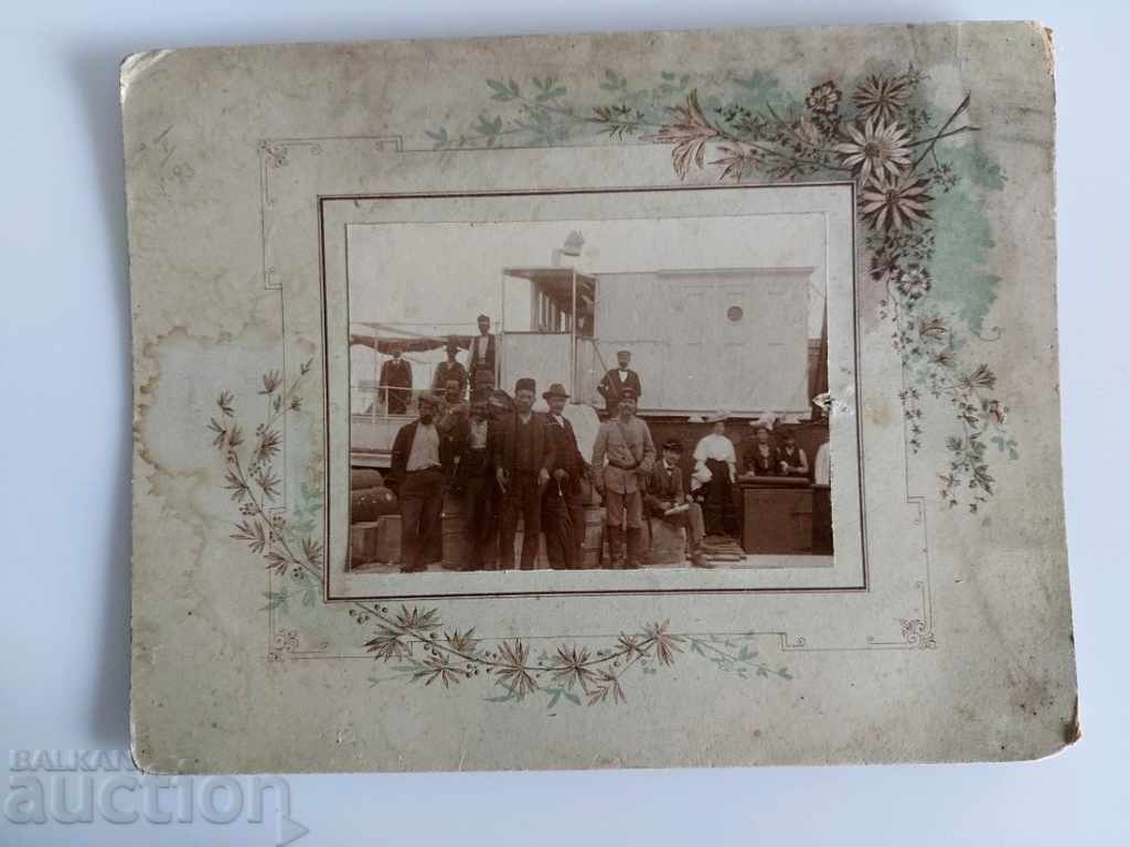 CORABIE SABIE UNIFORMĂ CĂCIULĂ POZĂ VECHE FOTOGRAFIE CARTON CORABIE SABIE UNIFORMĂ CĂCIULĂ POZĂ VECHE FOTOGRAFIE CARTON