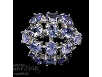 LUXURIOUS ELEGANT RING WITH NATURAL TANZANITES