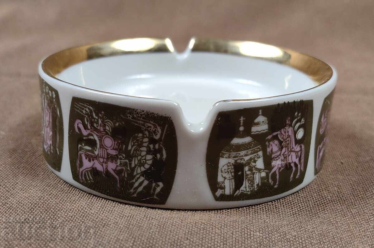 SCRUMIERĂ RARĂ DE PORCELAN NEUTILIZAT ISTORIA BULGARĂ cu preț 29.00 BGN | € 14.83