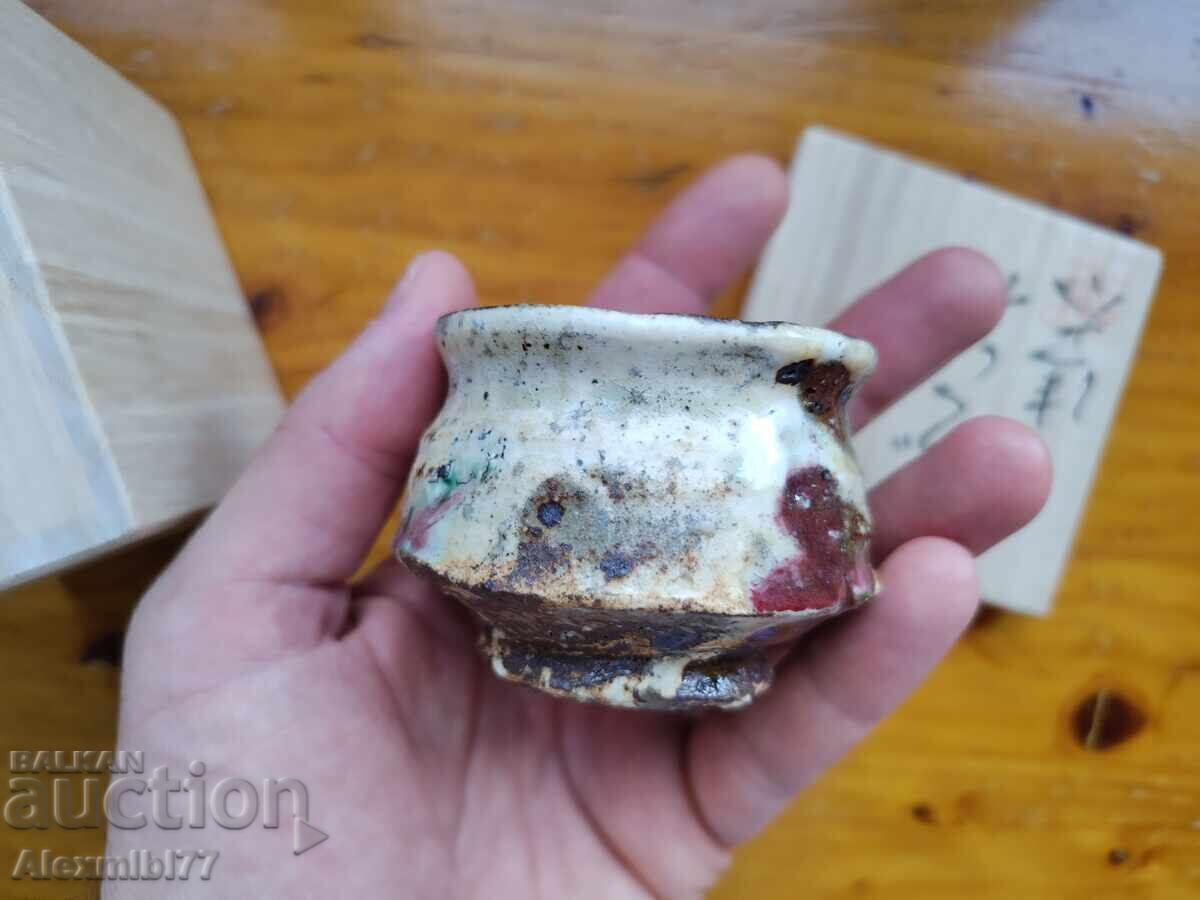 Lucrată manual - Ceramică japoneză - Cană de sake Hagi-yaki - Japonia cu preț € 130.00 | 254.26 BGN