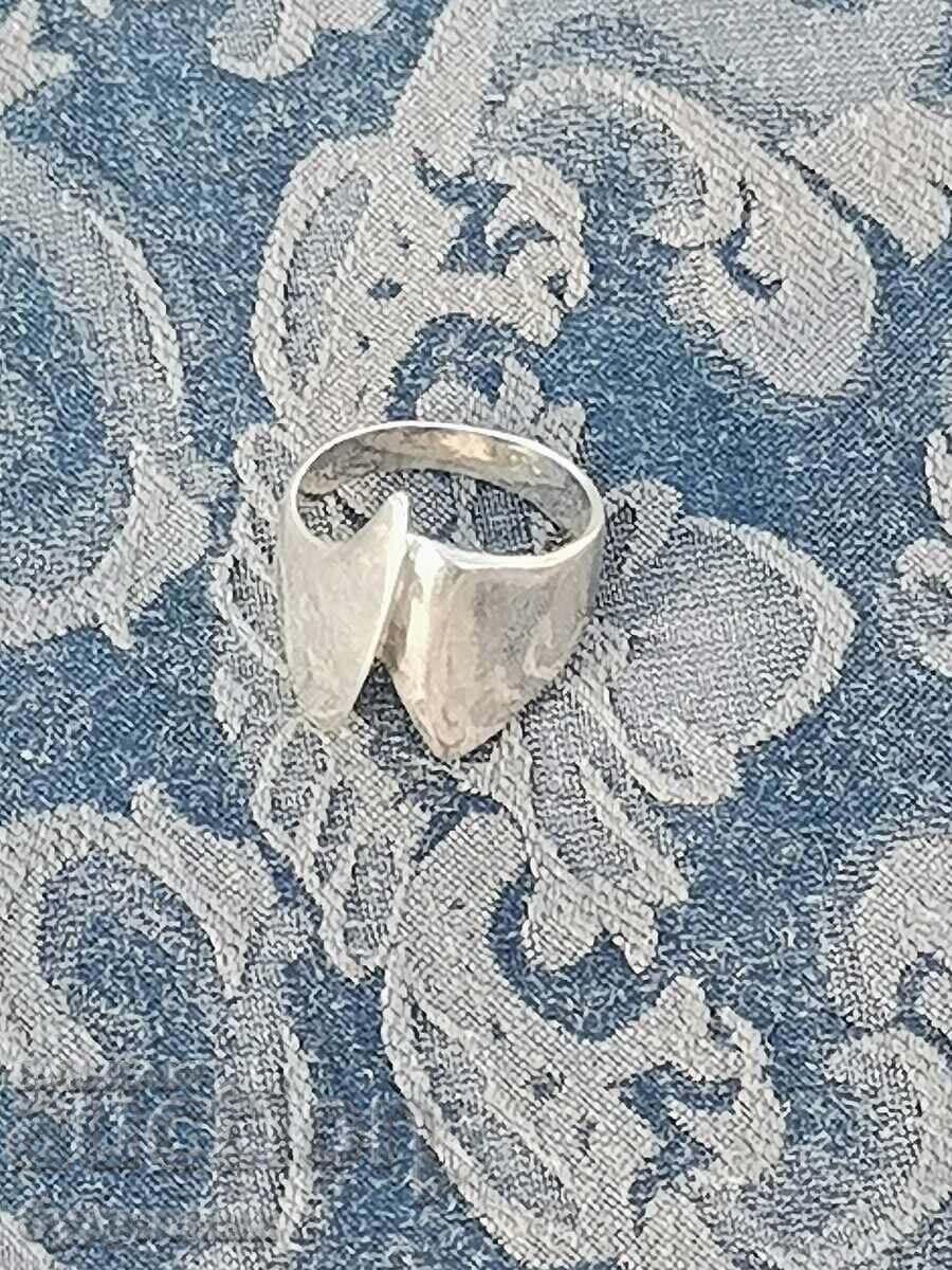Delivery of Silver ring. 17.7mm. I'm launching over 100 Auctions. Check them out Delivery of Silver ring. 17.7mm. I'm launching over 100 Auctions. Check them out