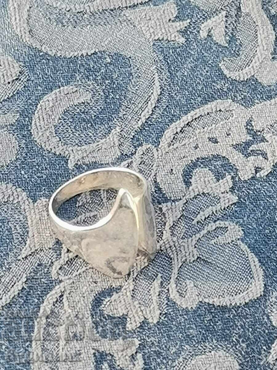 Silver ring. 17.7mm. I'm launching over 100 Auctions. Check them out - 5 Silver ring. 17.7mm. I'm launching over 100 Auctions. Check them out - 5