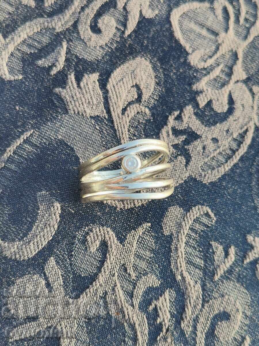 Аукцион Сребърен пръстен. 18,2мм. Пускам над 100 Аукциона. Разгледай Аукцион Сребърен пръстен. 18,2мм. Пускам над 100 Аукциона. Разгледай