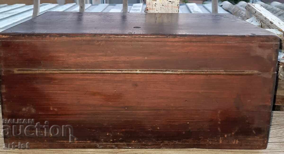 Delivery of Antique wooden box, 19th century, from a precision instrument