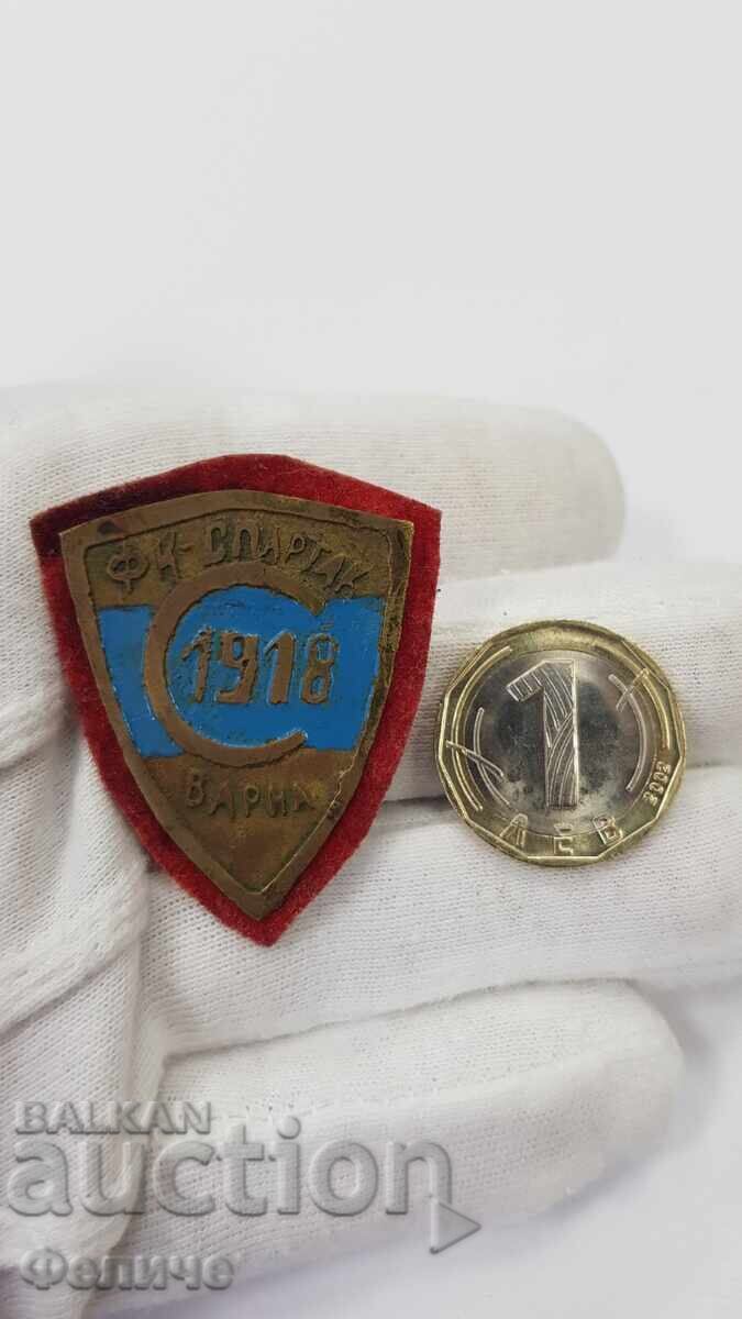 Доставка на Уникално рядък футболен знак, значка Ф.К. Спартак - Варна