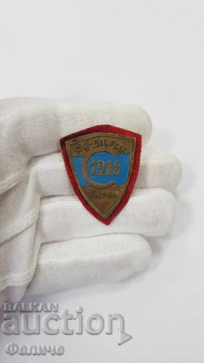 Уникално рядък футболен знак, значка Ф.К. Спартак - Варна - 5