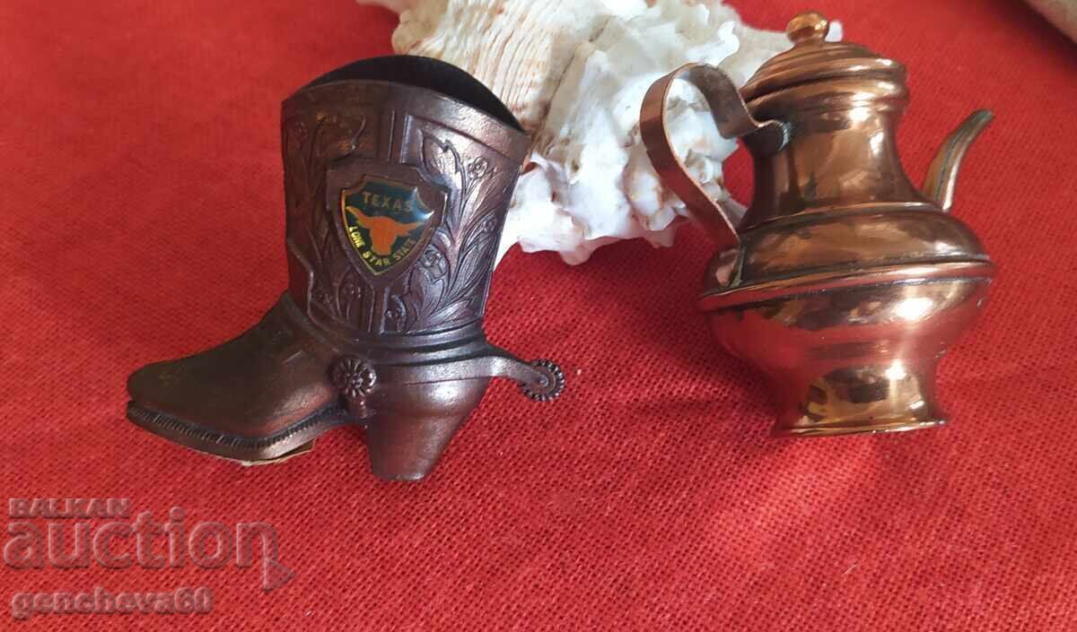 Miniaturi vintage din cupru, cizme de cowboy și ceainic - 7