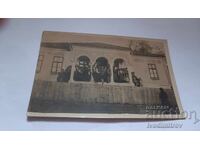 Fotografie a clădirii școlare transformată în cămin cultural "Văzdrăzire"