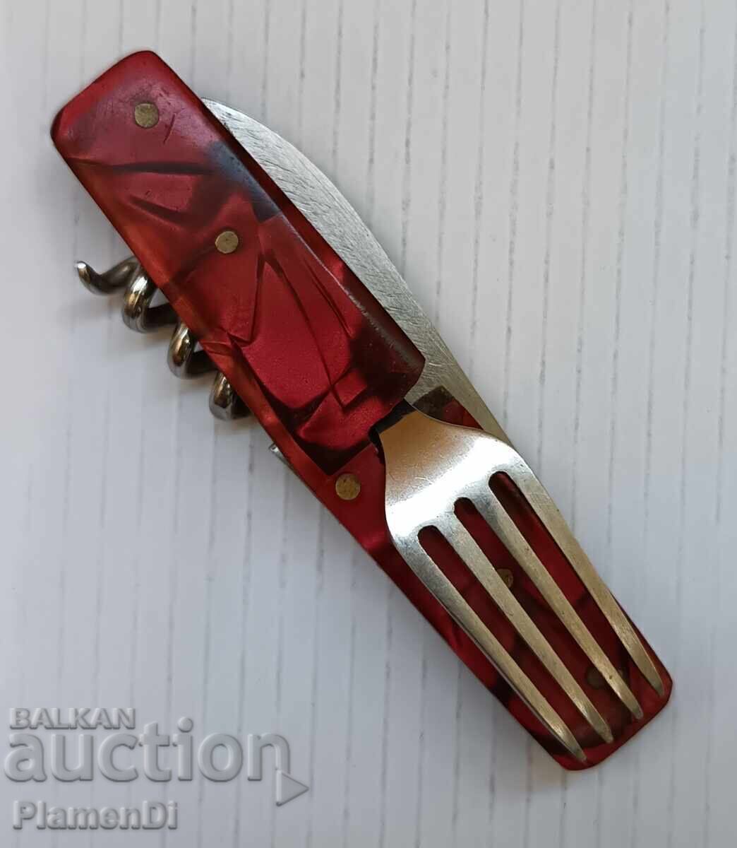 Briceag vechi bulgăresc - "Secera și ciocanul" Veliko Târnovo Briceag vechi bulgăresc - "Secera și ciocanul" Veliko Târnovo