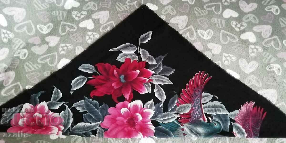 Auction A beautiful Italian scarf Auction A beautiful Italian scarf