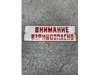 Attention Explosive