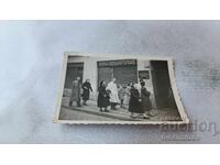 Φωτογραφία Σόφιας Γυναίκες και άνδρες σε βόλτα