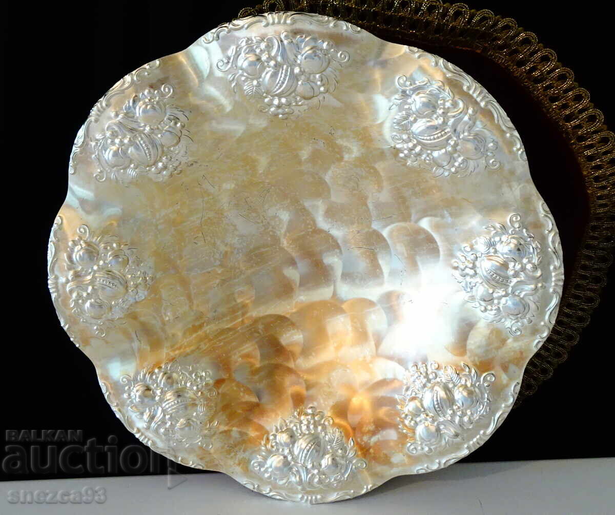Silver-plated fruit bowl 30 cm, embossed fruits Silver-plated fruit bowl 30 cm, embossed fruits