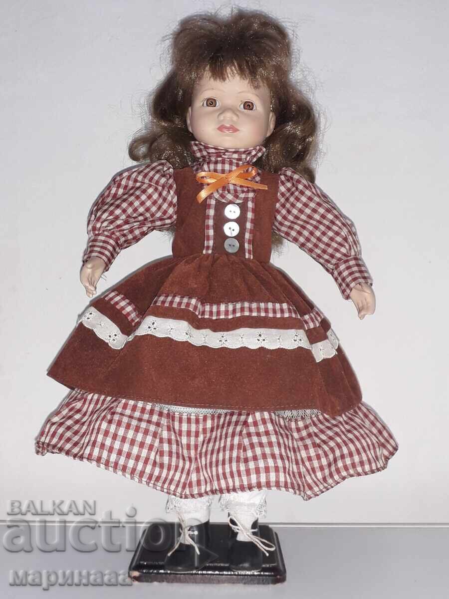 СТАРА КУКЛА. ПОРЦЕЛАН с цена 8.00 лв. | € 4.09