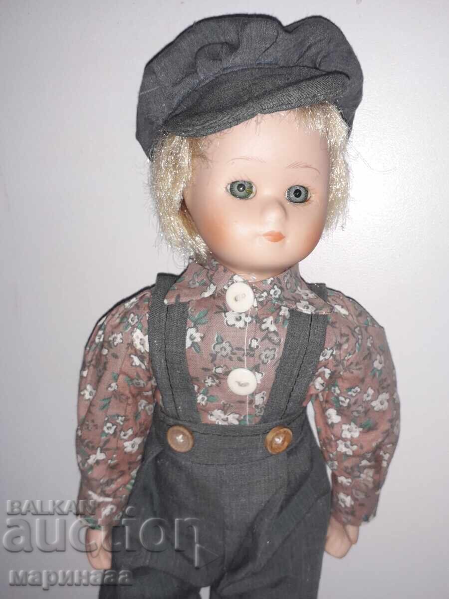 СТАРА КУКЛА. ПОРЦЕЛАН с цена 6.00 лв. | € 3.07 СТАРА КУКЛА. ПОРЦЕЛАН с цена 6.00 лв. | € 3.07