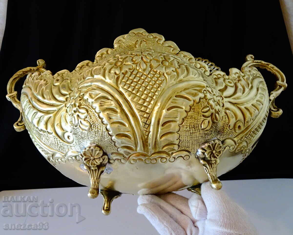 Παράδοση Χάλκινη ζαρντινιέρα, γόνδολα, φρουτιέρα αριστούργημα Παράδοση Χάλκινη ζαρντινιέρα, γόνδολα, φρουτιέρα αριστούργημα