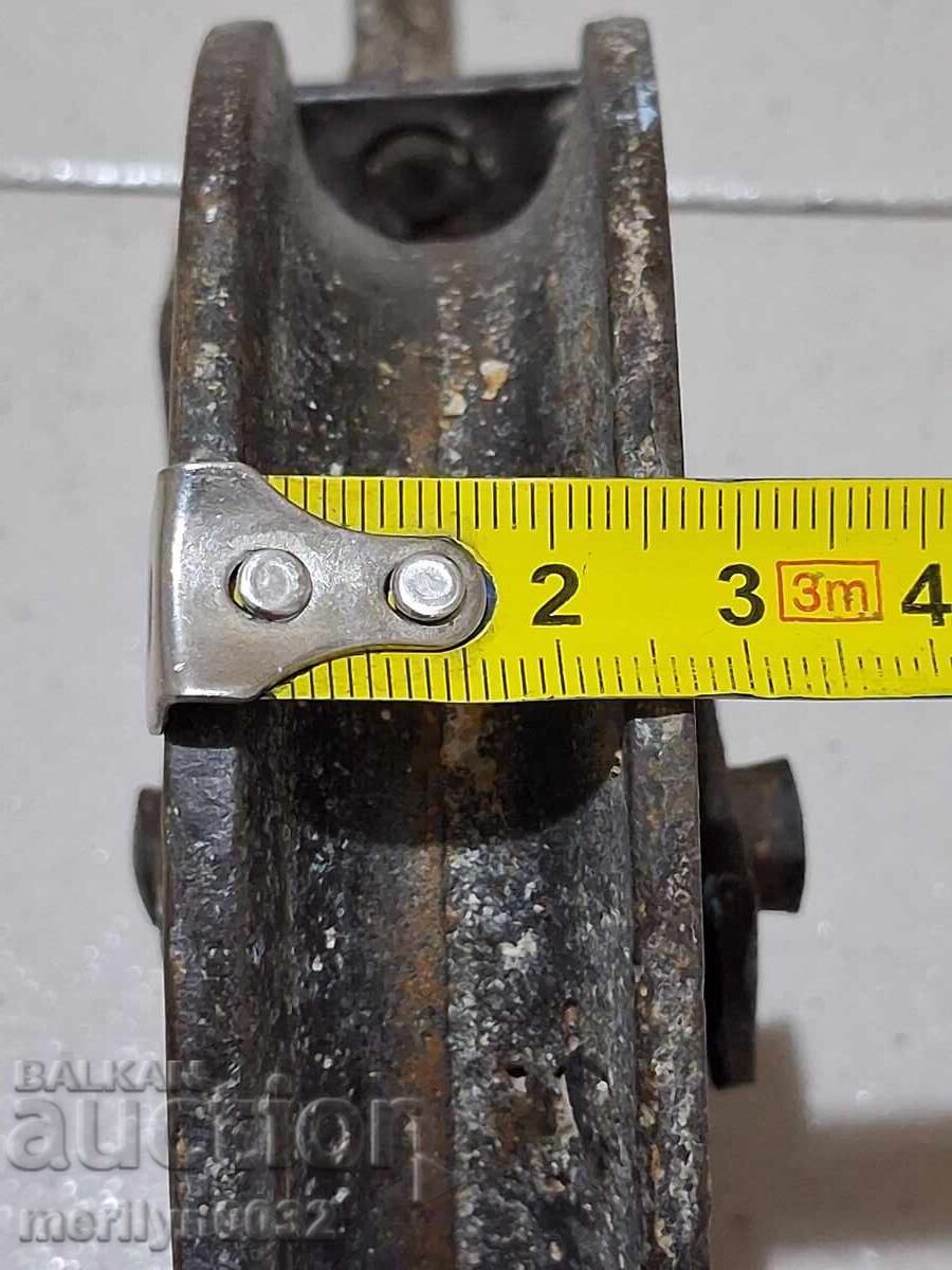 Παλιά σφυρήλατη τροχαλία πολυδέσμης σφυρήλατου σιδήρου - 6 Παλιά σφυρήλατη τροχαλία πολυδέσμης σφυρήλατου σιδήρου - 6