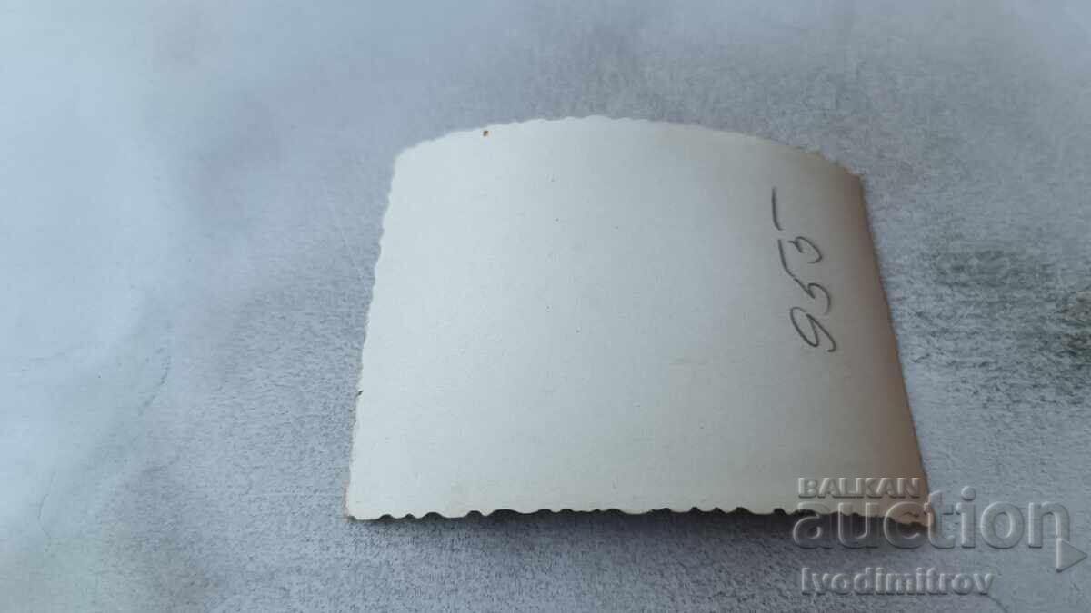 Снимка Млад мъж гол до кръста с цена 1.75 лв. | € 0.89