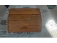 Ξύλινο κουτί για ψωμί