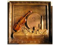 Woodcarving "Violin, grapes, barrel..."