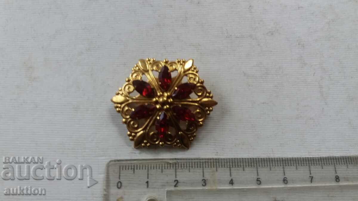 Παράδοση ΠΑΛΑΙΑ ΧΑΛΚΙΝΗ ΚΑΡΦΙΤΣΑ ΜΕ ΠΕΤΡΕΣ