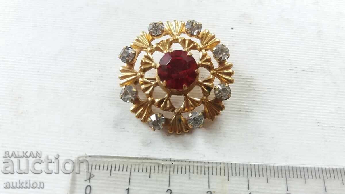 СТАРА БРОШКА С КАМЪНИ