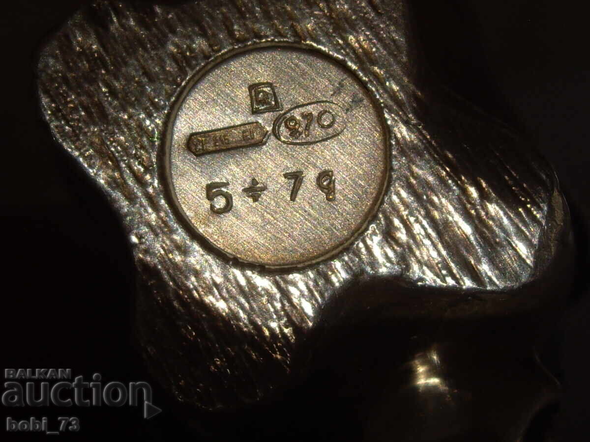 Παράδοση Ασημένιο ελεφαντάκι