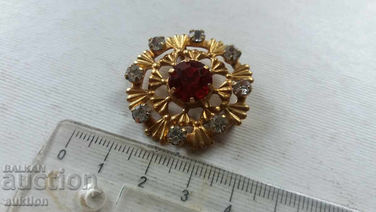Auction  OLD BRONZE BROOCH WITH STONES