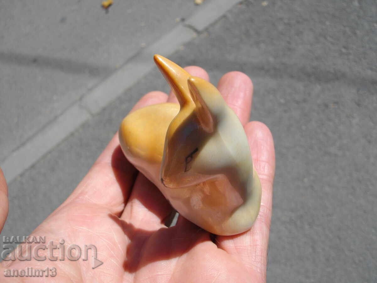 Delivery of OLD BULGARIAN PORCELAIN DOE FAWN 1966