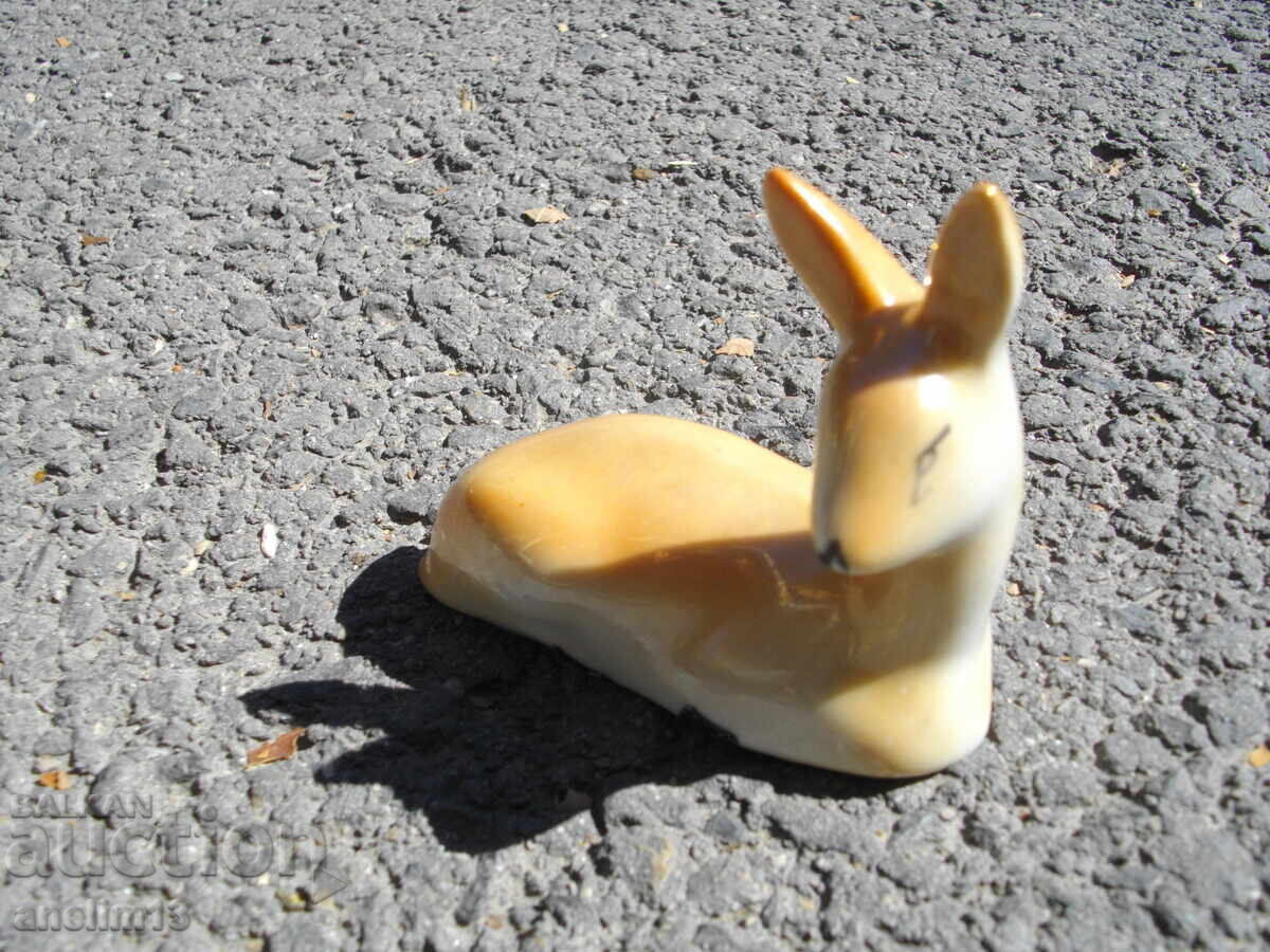 OLD BULGARIAN PORCELAIN DOE FAWN 1966