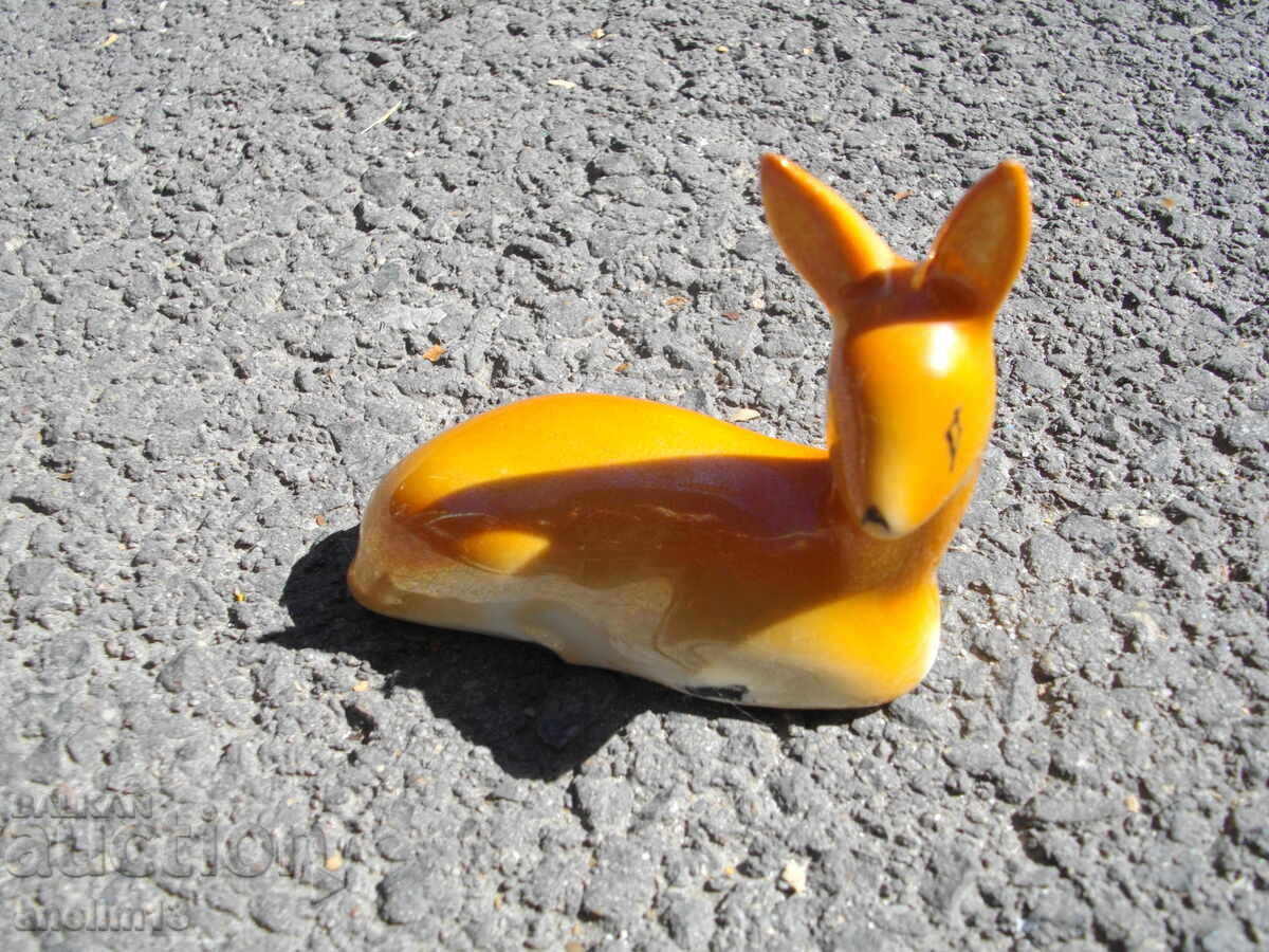 OLD BULGARIAN PORCELAIN DOE FAWN 1966
