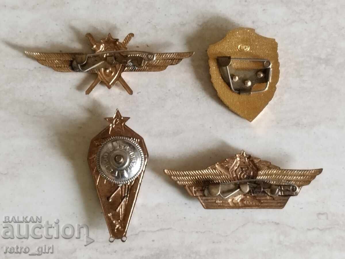 Lot of Russian military breast badges with price 100.00 BGN | € 51.13