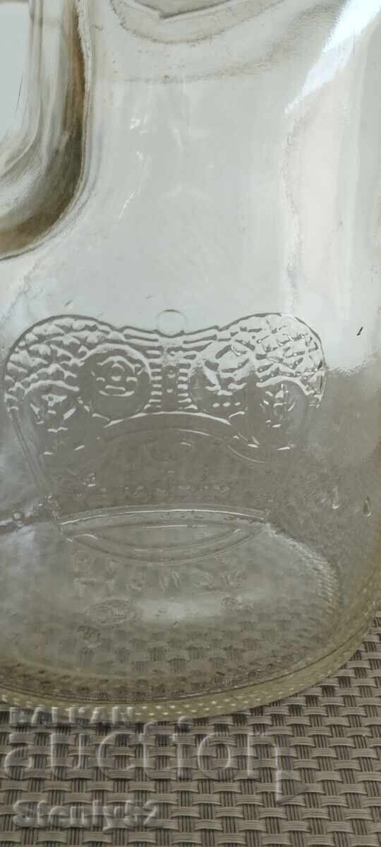 Livrarea Sticlă veche de damigeană de vodcă Smirnoff - sticlă groasă Livrarea Sticlă veche de damigeană de vodcă Smirnoff - sticlă groasă