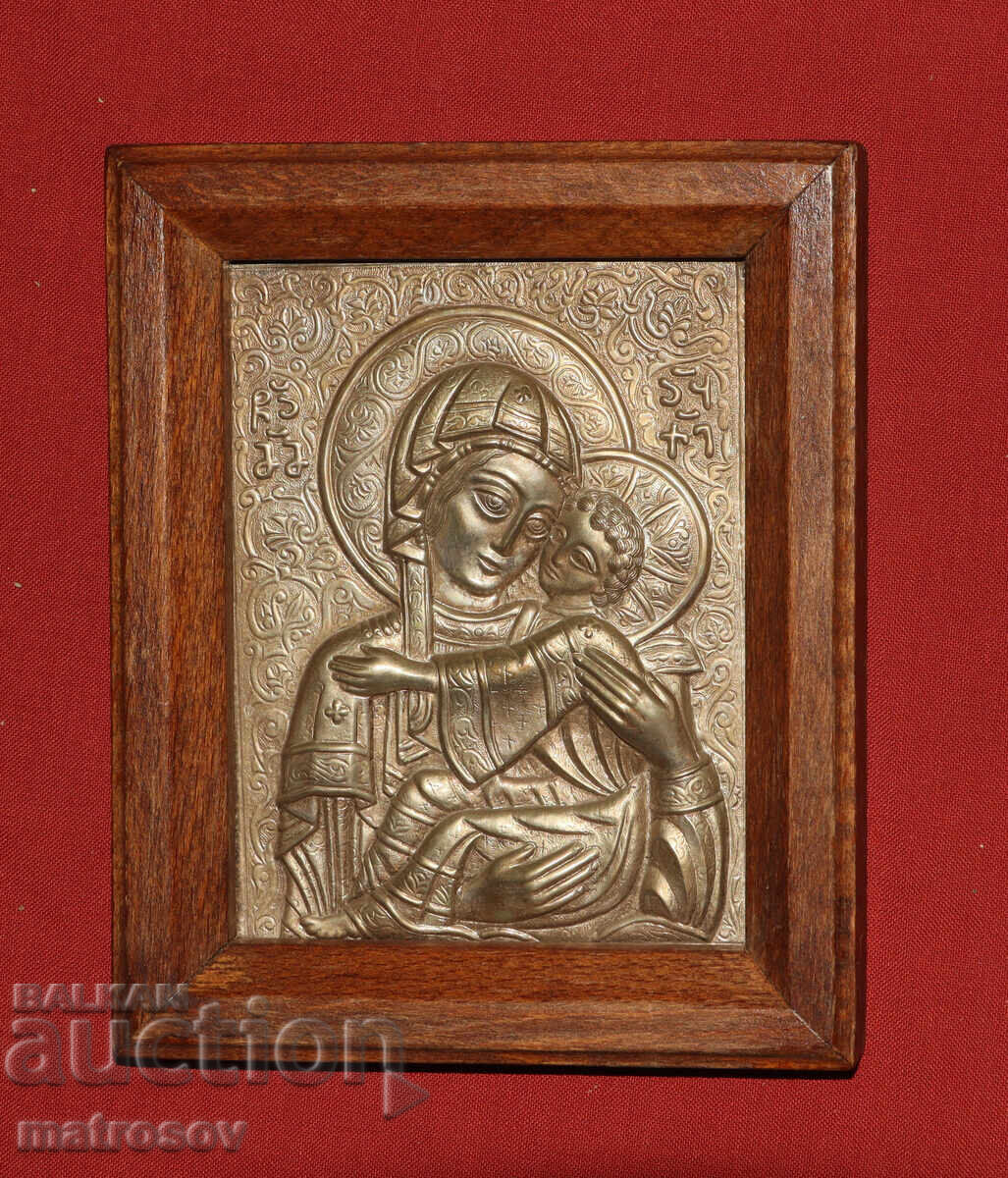 Handmade icon, bas-relief, Virgin Mary with the Child with price 140.00 BGN | € 71.58