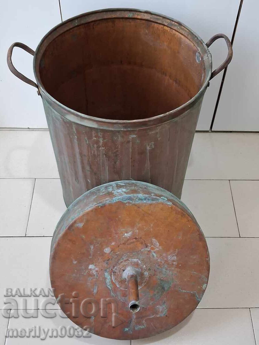 Δημοπρασία Σπιτικό καζάνι για ρακή χωρίς σωλήνα και σερπαντίνα χάλκινο με καπάκι