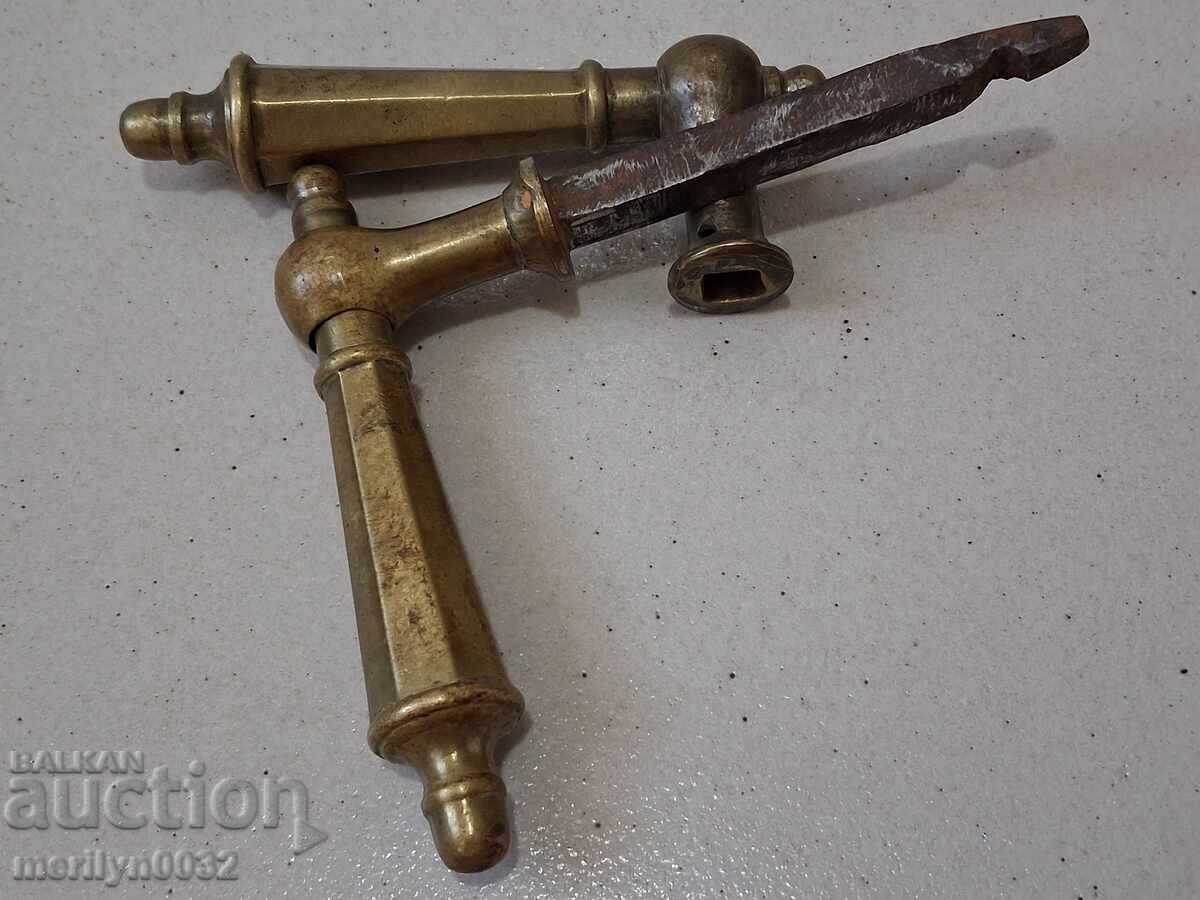 Стара брава  бронзов обков ръкохватки Царство България - 6