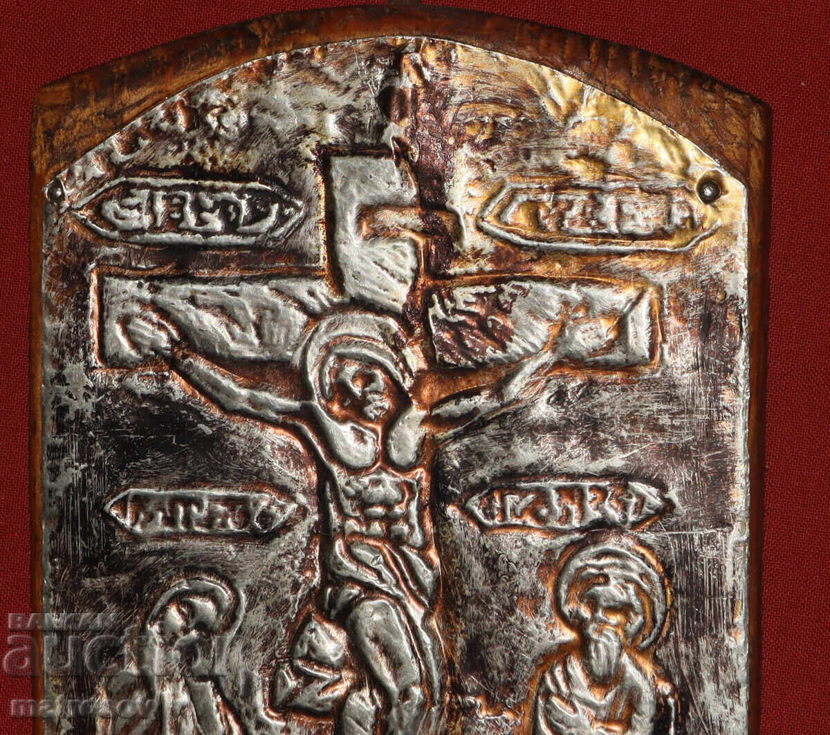 Livrarea Icoană metalică lucrată manual, Iisus Hristos pe cruce