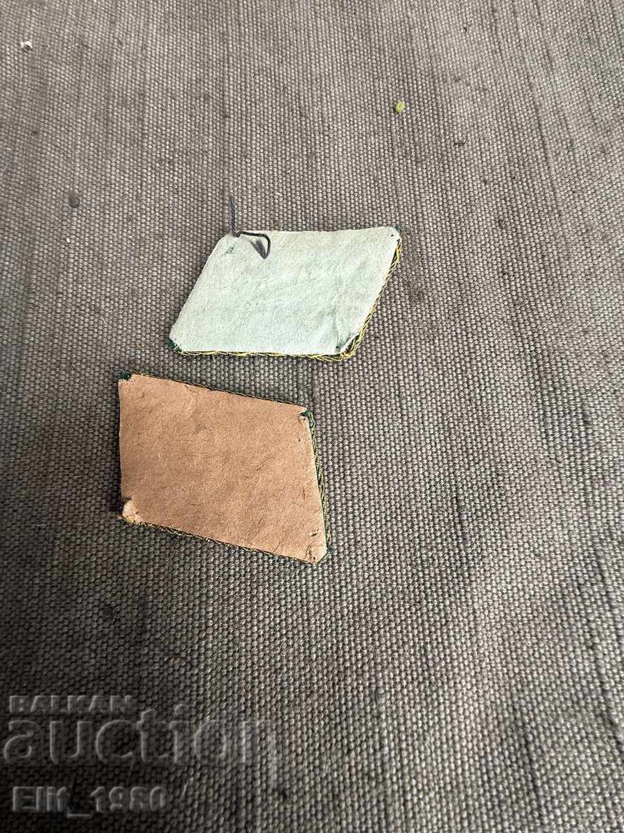 Επωμίδες αρχιφύλακα δασοφυλακής με τιμή € 10.00 | 19.56 BGN