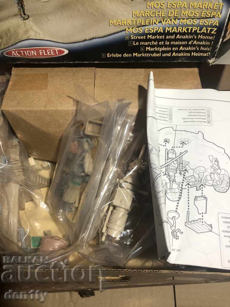 Аукцион Диорама сцена и мини фигурки от Междузвездни войни - Mos Esp