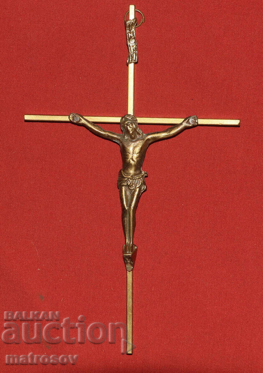 Διακοσμητικός ορειχάλκινος σταυρός, εσταυρωμένος